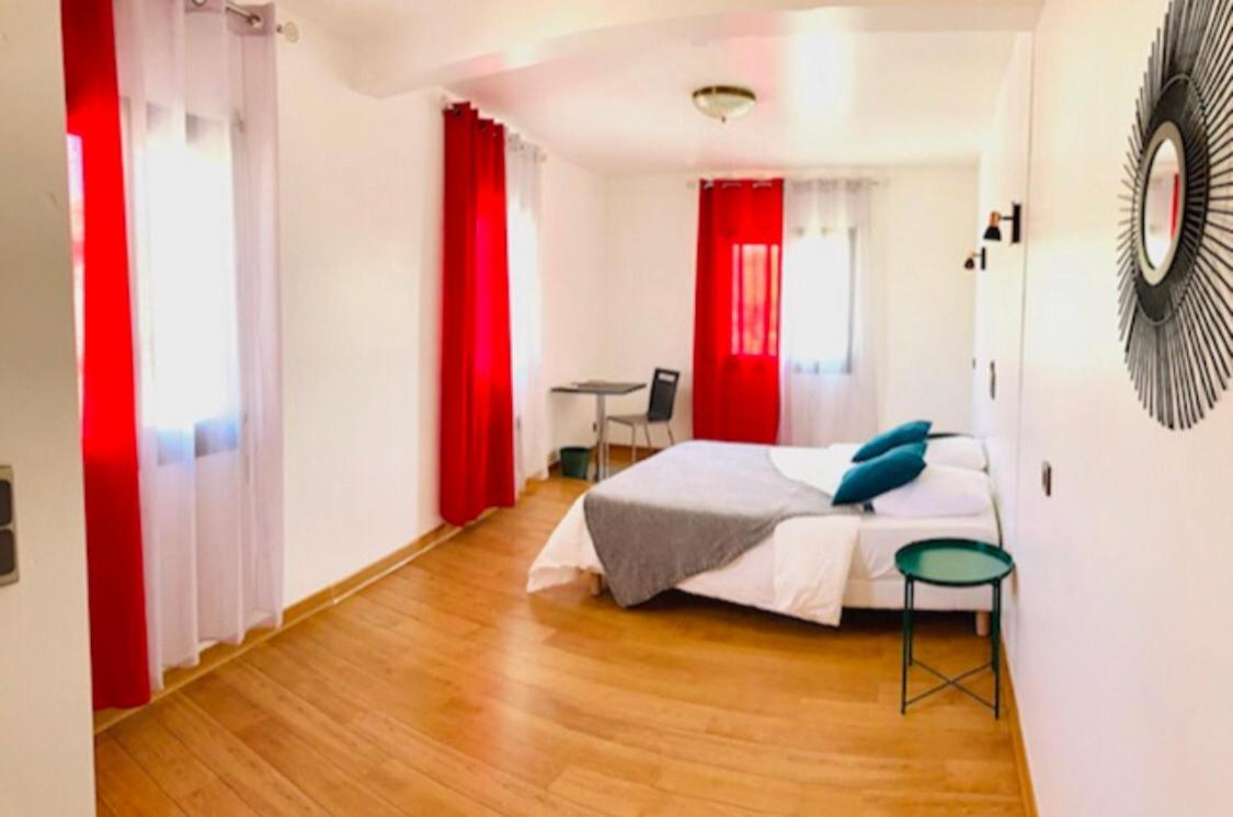 Les Chambres De La Bourse Pont-Saint-Esprit Ngoại thất bức ảnh